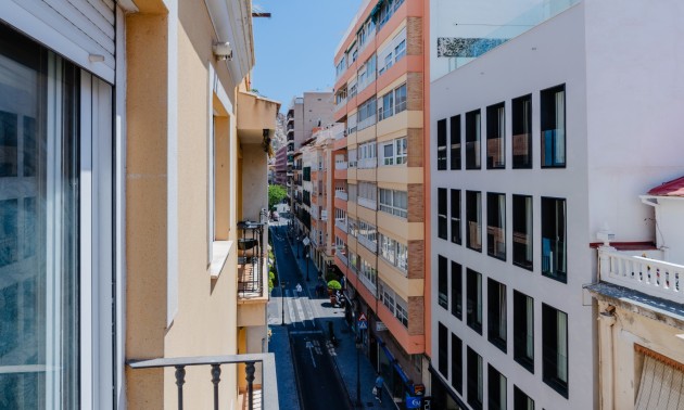 Herverkoop - Apartment - Alicante - Center