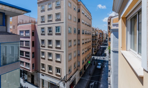 Herverkoop - Apartment - Alicante - Center