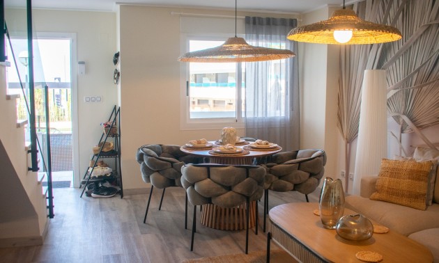 Herverkoop - Herenhuis - Torrevieja - Los Balcones