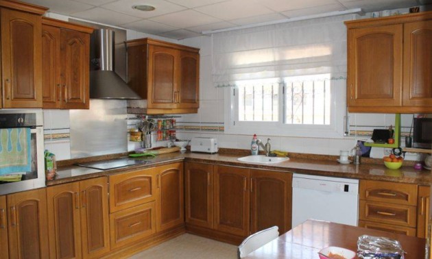 Herverkoop - Villa - Benidorm - Poniente