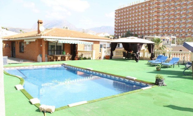 Herverkoop - Villa - Benidorm - Poniente