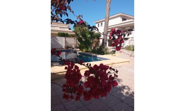 Resale - Villa - Benidorm - Poniente