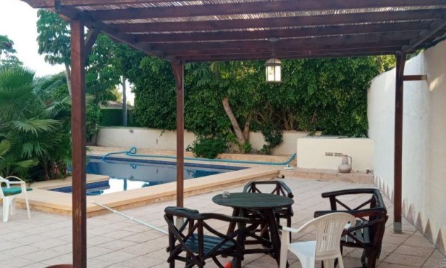 Resale - Villa - Benidorm - Poniente
