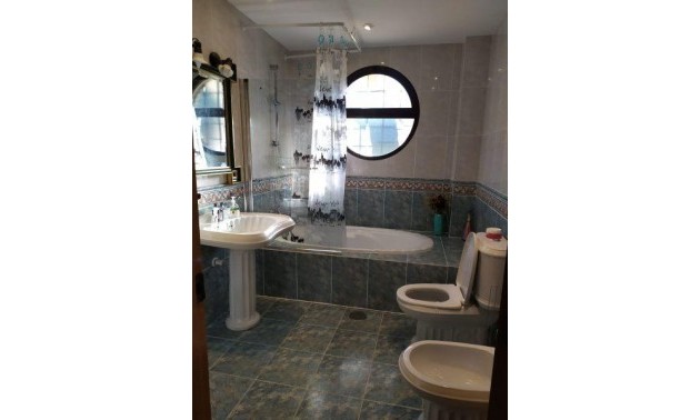 Resale - Villa - Benidorm - Poniente