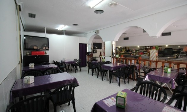 Resale - Commercial - Benidorm - Colonia Madrid