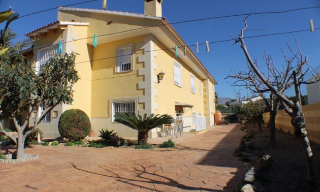 Herverkoop - Villa - Alfas del Pí - Arabi