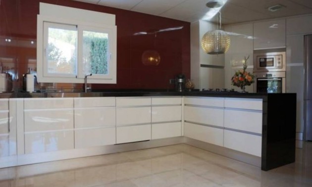 Herverkoop - Villa - Benissa - Alicante