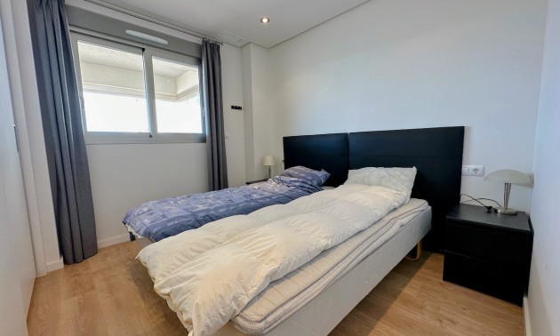 Herverkoop - Apartment - Orihuela Costa - La Zenia