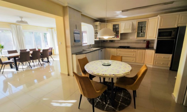 Resale - Country House - San Miguel de Salinas