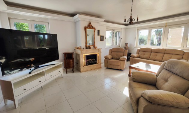 Resale - Country House - San Miguel de Salinas
