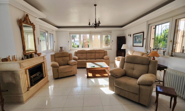 Resale - Country House - San Miguel de Salinas