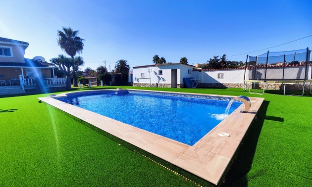 Resale - Country House - San Miguel de Salinas