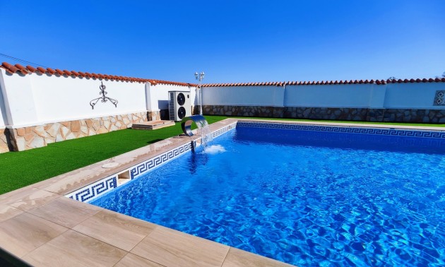 Resale - Country House - San Miguel de Salinas