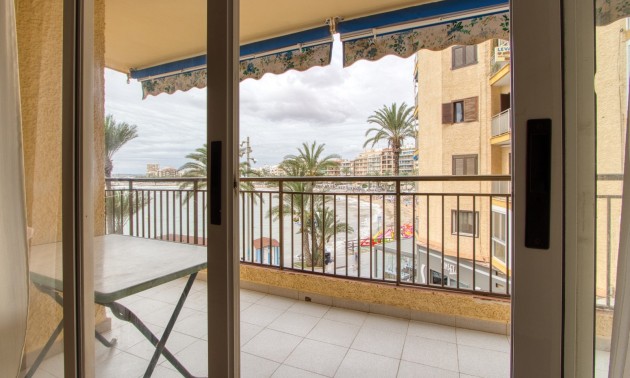 Herverkoop - Apartment - Torrevieja - Playa del Cura