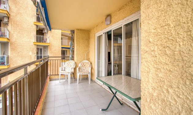 Herverkoop - Apartment - Torrevieja - Playa del Cura