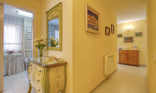 Herverkoop - Apartment - Torrevieja - Playa del Cura