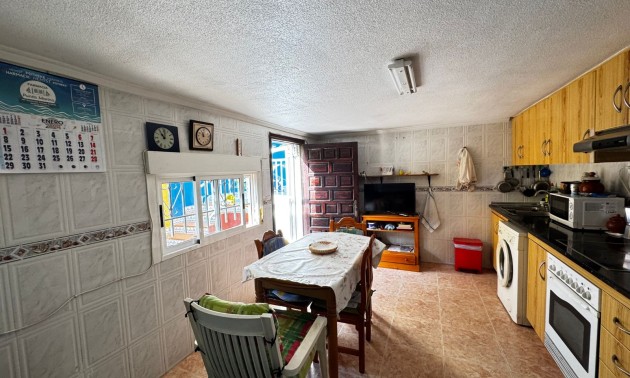 Herverkoop - Villa - Torrevieja - Punta Prima