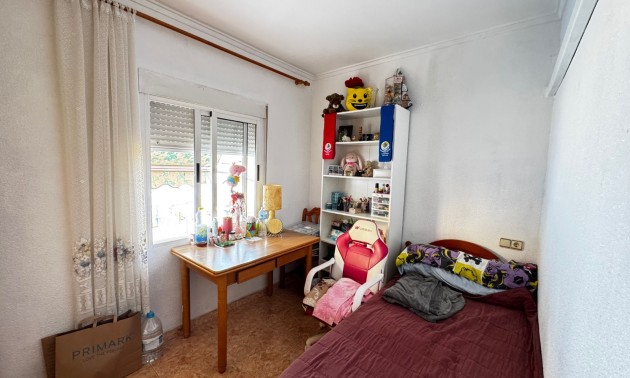 Herverkoop - Villa - Torrevieja - Punta Prima