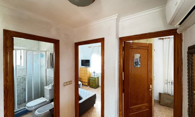 Herverkoop - Villa - Torrevieja - Punta Prima