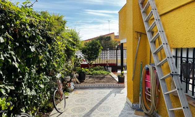 Herverkoop - Villa - Torrevieja - Punta Prima