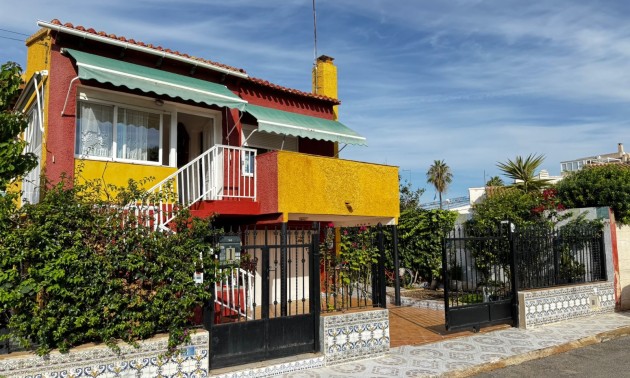 Herverkoop - Villa - Torrevieja - Punta Prima