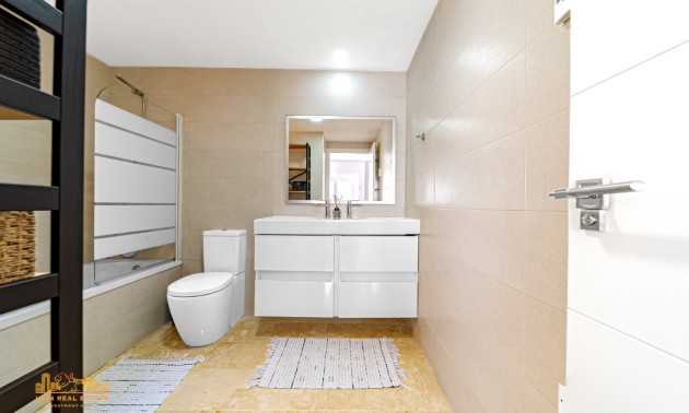 Herverkoop - Apartment - Torrevieja - Punta Prima