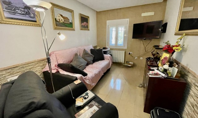Resale - Villa - Guardamar del Segura