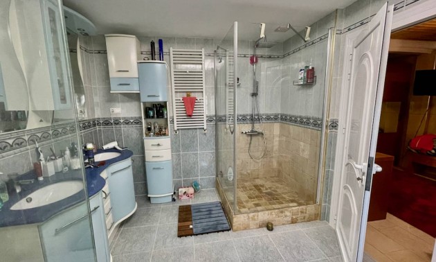 Resale - Villa - Guardamar del Segura