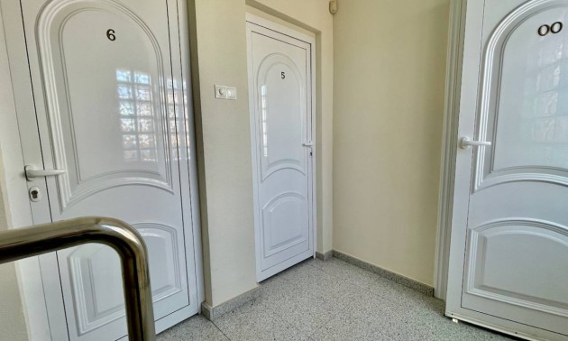 Resale - Villa - Guardamar del Segura