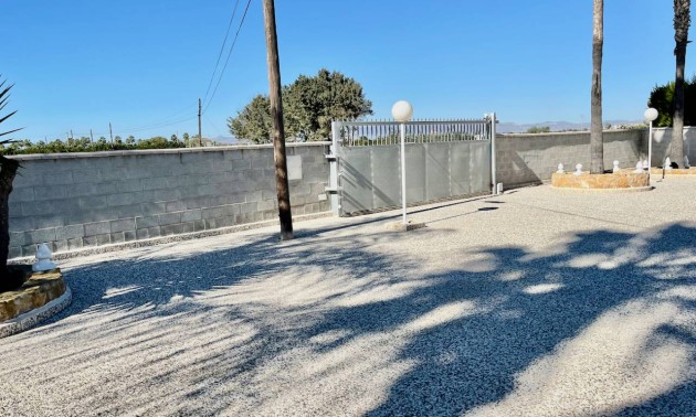 Resale - Villa - Guardamar del Segura