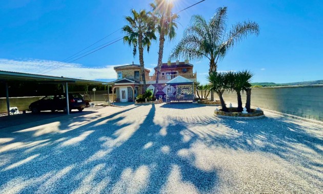 Resale - Villa - Guardamar del Segura