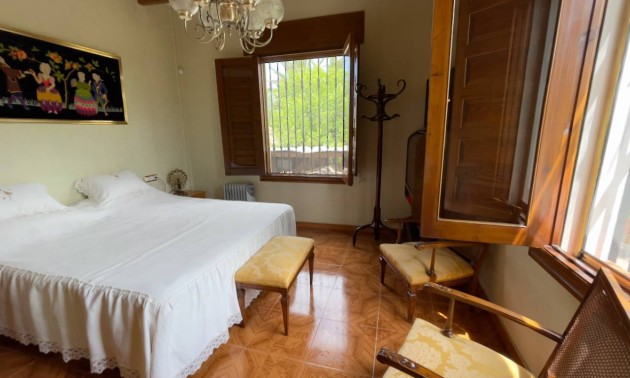 Herverkoop - Country House - Orihuela