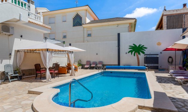Resale - Villa - Benijofar