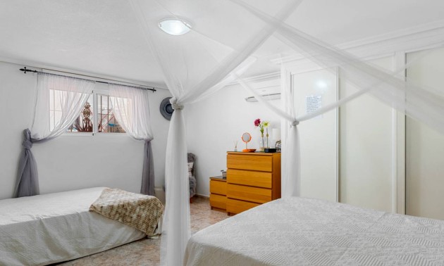 Resale - Villa - Benijofar