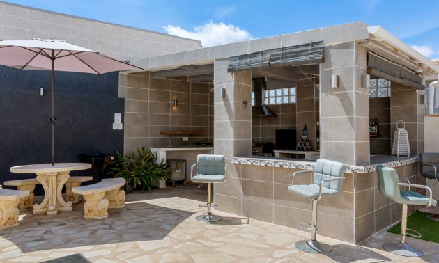 Resale - Villa - Benijofar