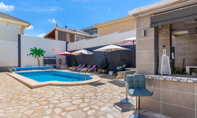 Resale - Villa - Benijofar
