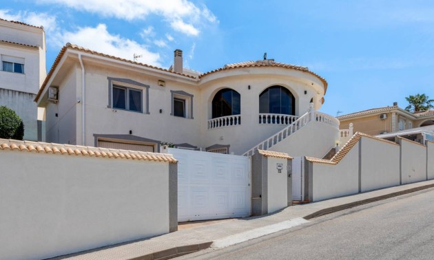 Resale - Villa - Benijofar