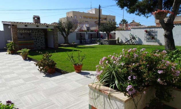 Herverkoop - Villa - Orihuela Costa - Lomas De Cabo Roig