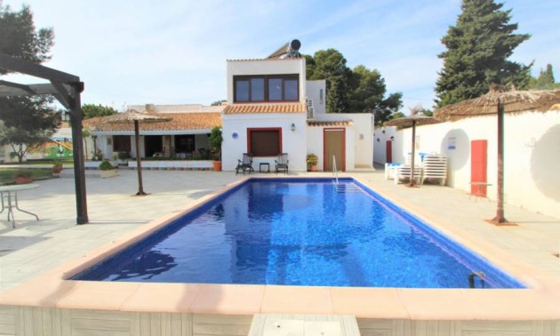 Herverkoop - Villa - Orihuela Costa - Lomas De Cabo Roig
