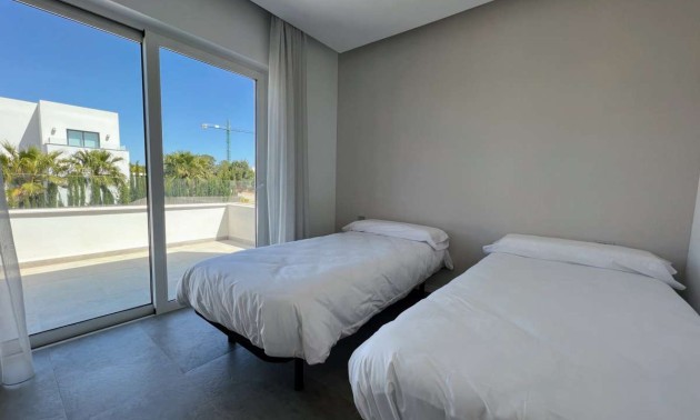 Herverkoop - Villa - Orihuela - Las Colinas golf
