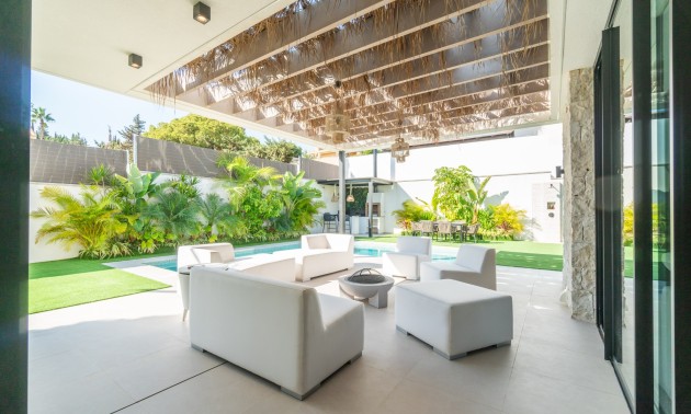 Herverkoop - Villa - Torrevieja - Los Balcones