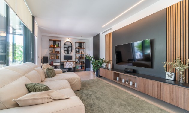 Herverkoop - Villa - Torrevieja - Los Balcones