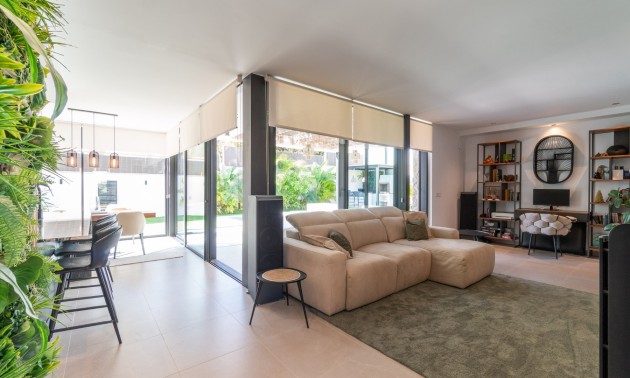 Herverkoop - Villa - Torrevieja - Los Balcones