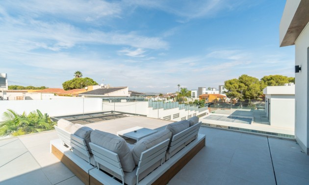 Herverkoop - Villa - Torrevieja - Los Balcones