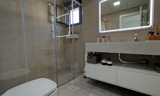 Herverkoop - Villa - Orihuela Costa - Los Dolses