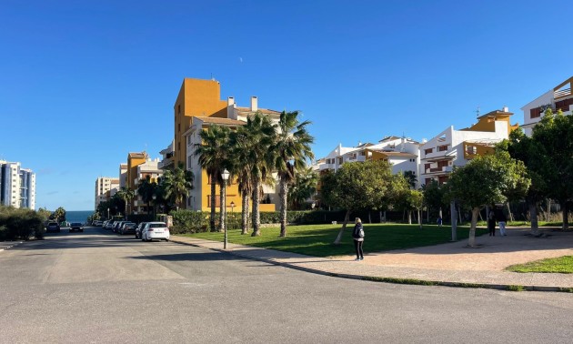 Herverkoop - Herenhuis - Torrevieja - Punta Prima