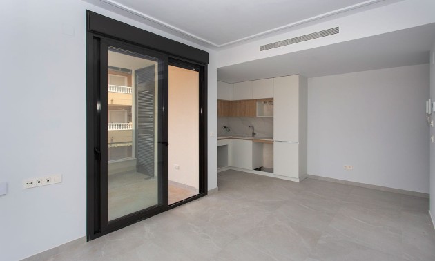 Herverkoop - Apartment - Torrevieja - Playa del Cura