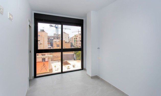 Herverkoop - Apartment - Torrevieja - Playa del Cura