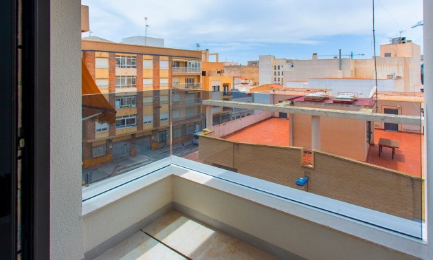 Herverkoop - Apartment - Torrevieja - Playa del Cura