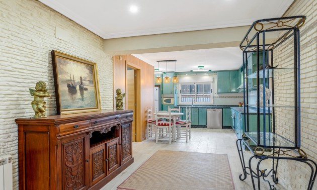 Herverkoop - Villa - Torrevieja